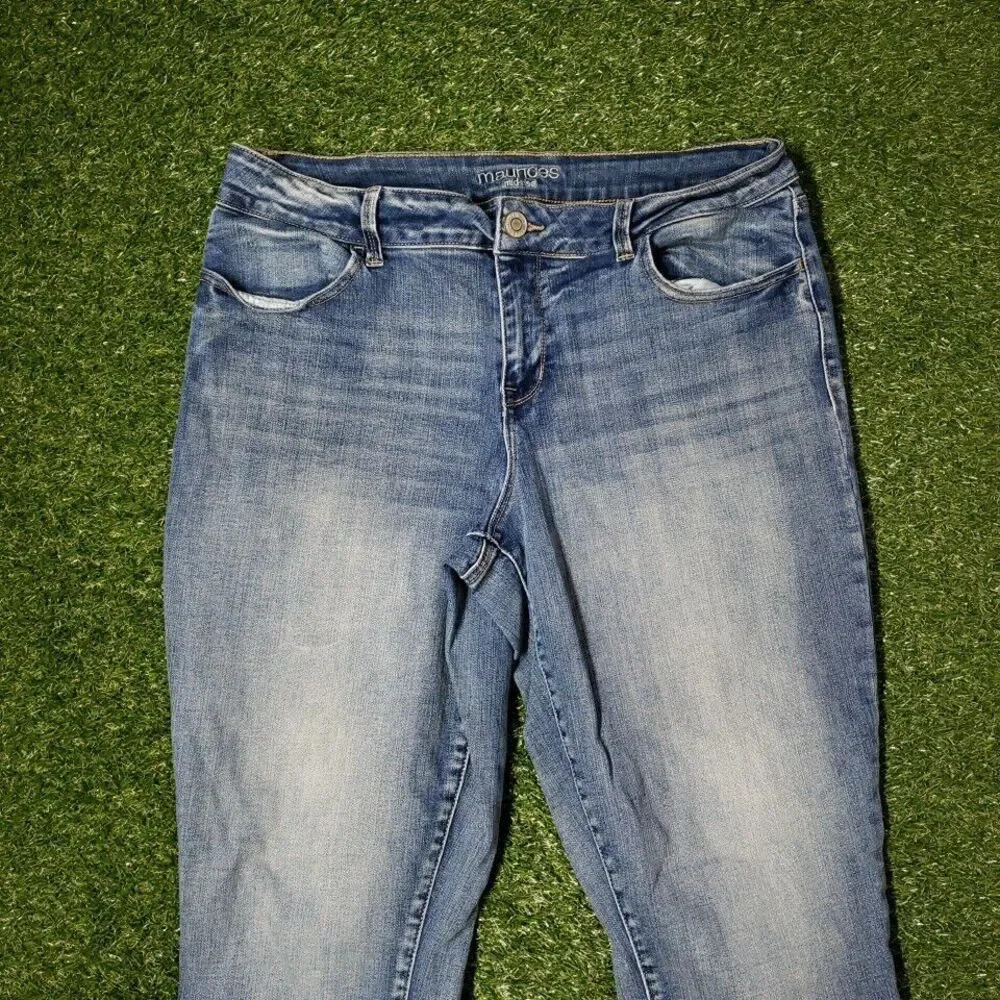 Maurices Womens sz XL Reg Jeans Mid Rise Dark Wash Faded Denim Skinny - Picture 3 of 9